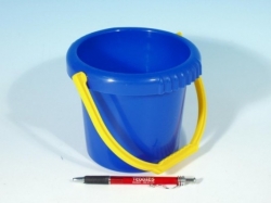 Kbelík plast průměr 16cm výška 14cm