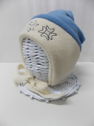 Zimní čepice kojenecká zavazovací TAGO světle modrá/ smetanová MĚSÍČKY